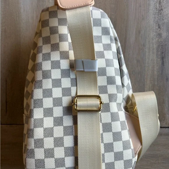 Checkered Beige and Cream Women's Bag - Picture 5 of 7